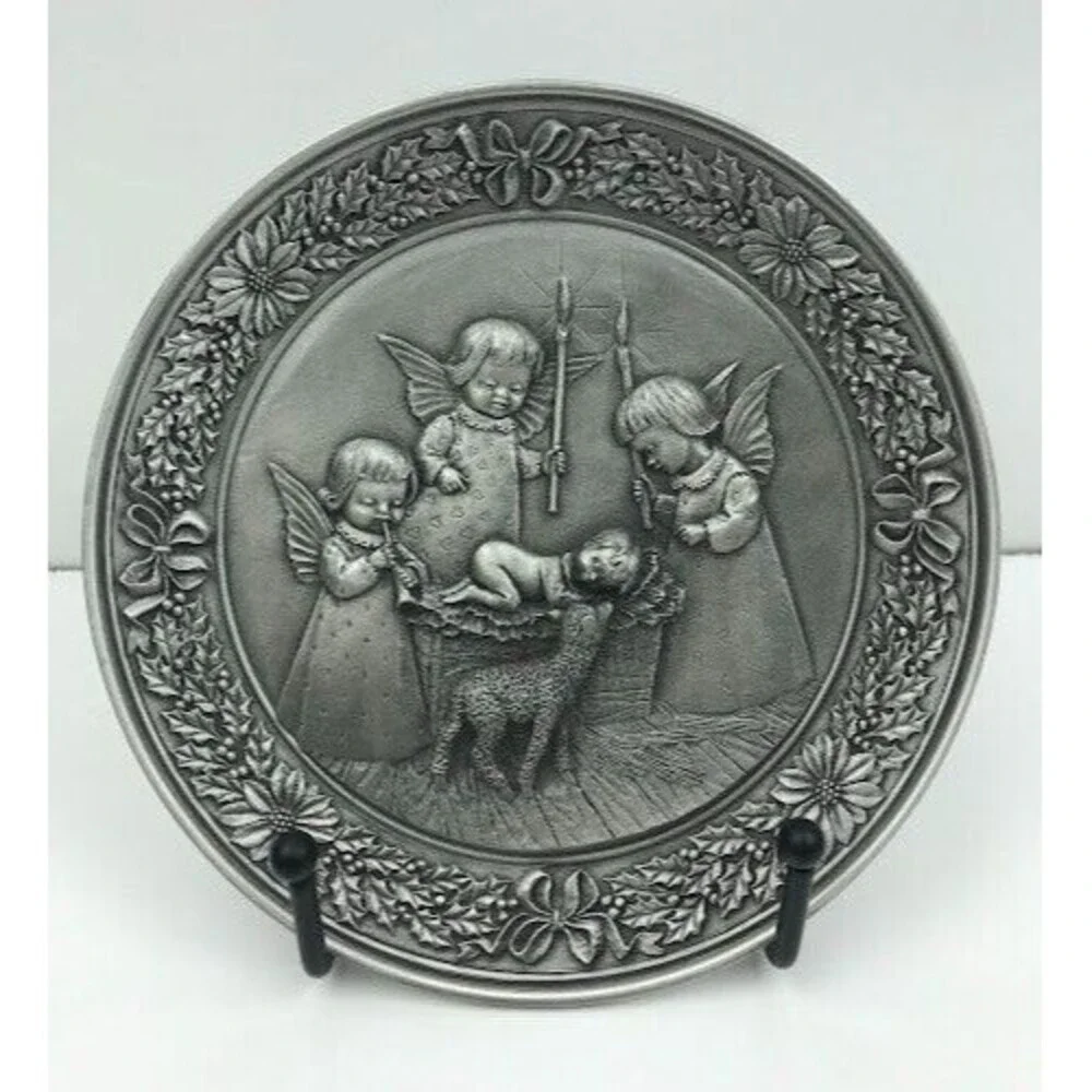 Hudson Pewter 1979 Christmas Manger Petito Plate Made USA 6